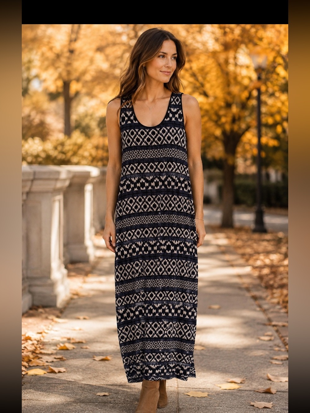 Thyme Maternity Black and White Patterned Scoop Neck Tank